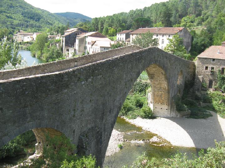 04 - Olargues 005.JPG